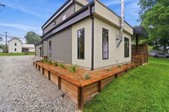 122 Mill Street, Pataskala, OH 43062