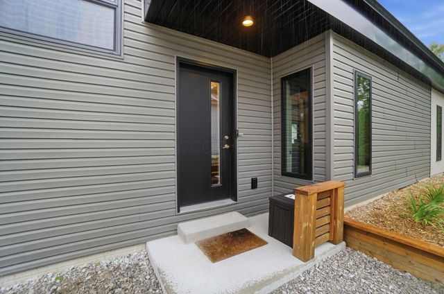 122 Mill Street, Pataskala, OH 43062