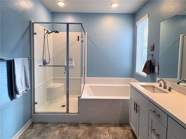 27448 Clarise Ln, Murrieta, CA 92562