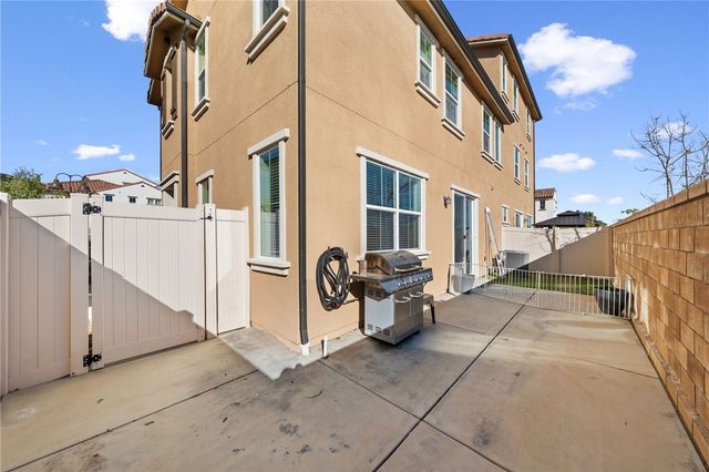 27448 Clarise Ln, Murrieta, CA 92562
