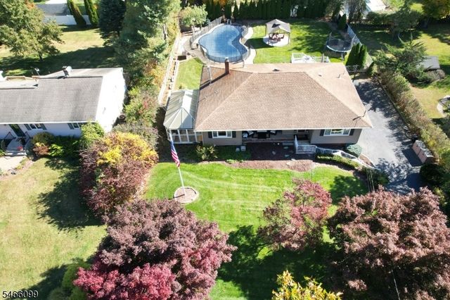 32 Mohawk, West Milford Twp., NJ 07480