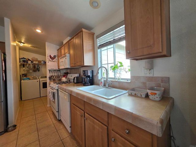 450 E Bradley Avenue 144, El Cajon, CA 92021