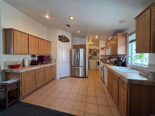 450 E Bradley Avenue 144, El Cajon, CA 92021