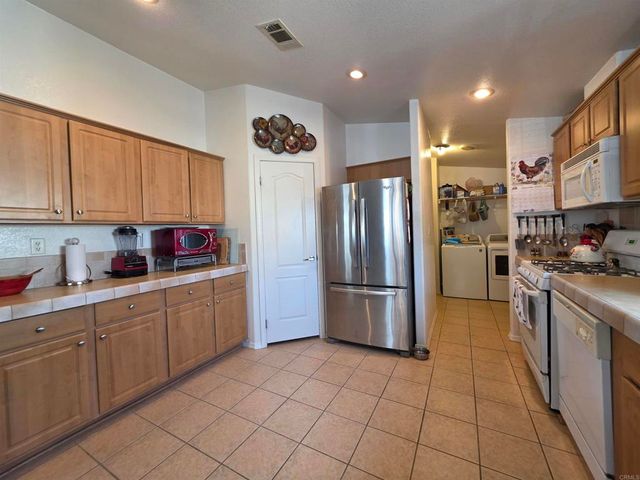 450 E Bradley Avenue 144, El Cajon, CA 92021