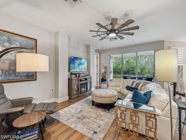 7856 Clemson ST N 8 102, Naples, FL 34104