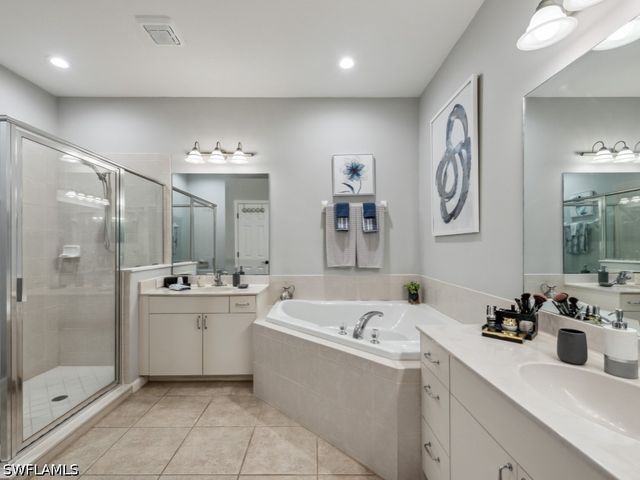 7856 Clemson ST N 8 102, Naples, FL 34104