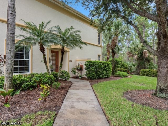 7856 Clemson ST N 8 102, Naples, FL 34104