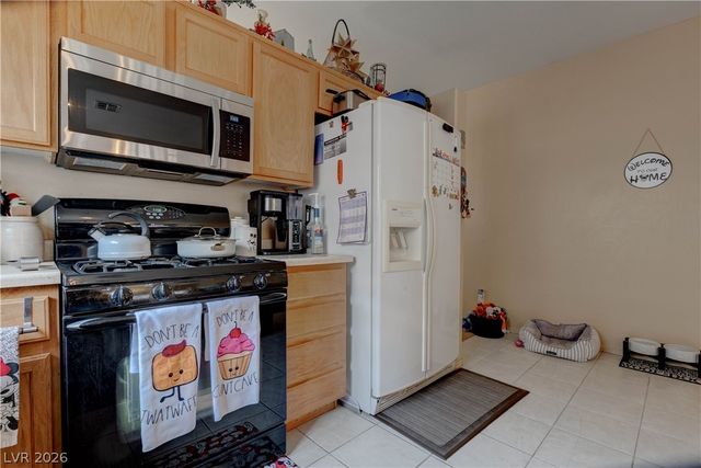 3802 Nestled Oak Avenue, North Las Vegas, NV 89031