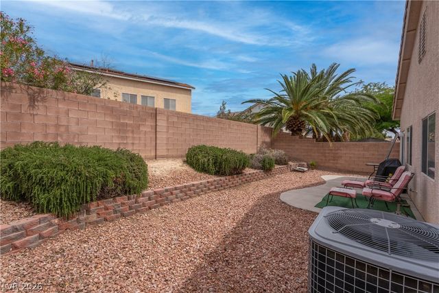 3802 Nestled Oak Avenue, North Las Vegas, NV 89031