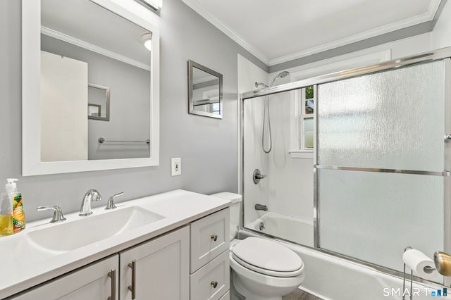 45 Brewster Road B, Glastonbury, CT 06033
