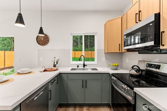 13807 Pinehurst Lane NW, Gig Harbor, WA 98329