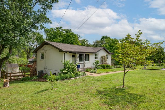 216 Bonnabrook Dr, Hermitage, TN 37076