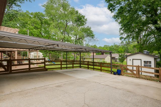 216 Bonnabrook Dr, Hermitage, TN 37076
