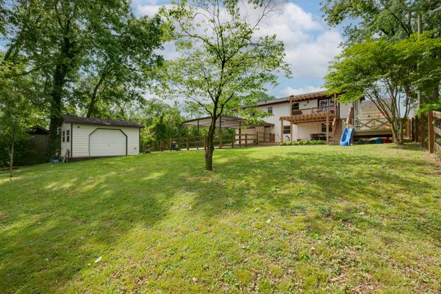 216 Bonnabrook Dr, Hermitage, TN 37076