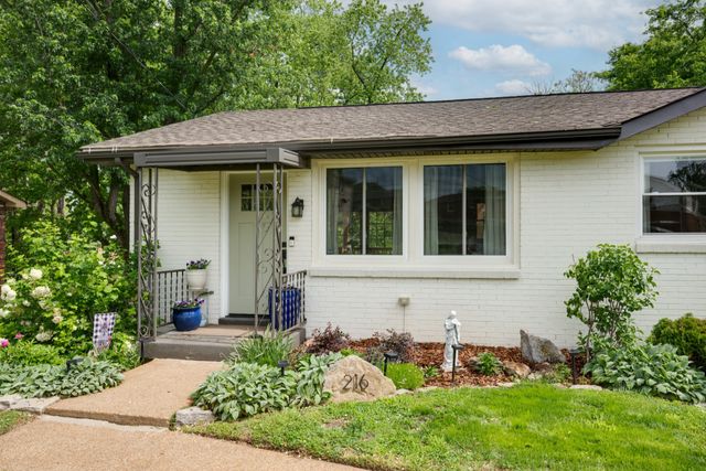216 Bonnabrook Dr, Hermitage, TN 37076