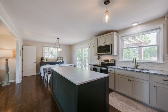 216 Bonnabrook Dr, Hermitage, TN 37076