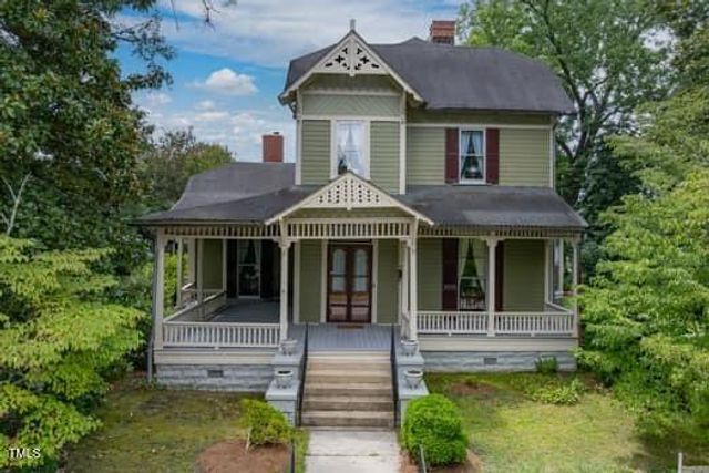 216 Chavasse Avenue, Henderson, NC 27536