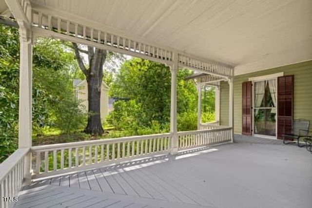 216 Chavasse Avenue, Henderson, NC 27536