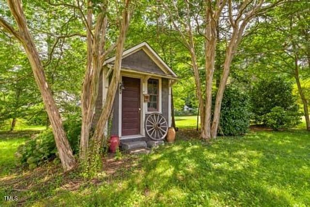 216 Chavasse Avenue, Henderson, NC 27536