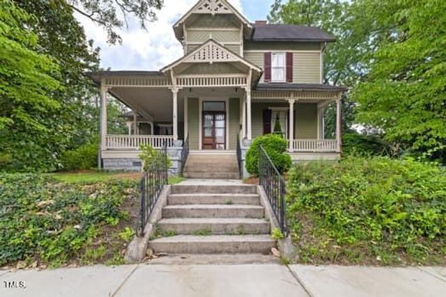 216 Chavasse Avenue, Henderson, NC 27536