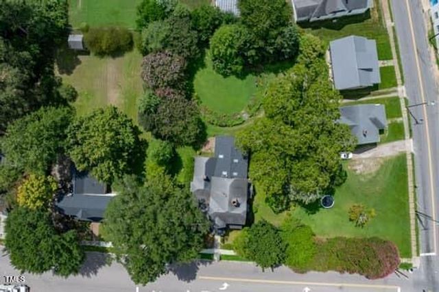 216 Chavasse Avenue, Henderson, NC 27536