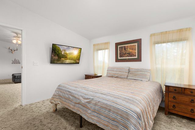 5290 Goodrich Highway, Oakland, OR 97462