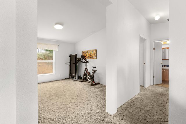 5290 Goodrich Highway, Oakland, OR 97462