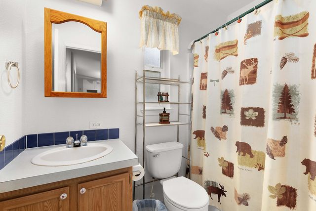 5290 Goodrich Highway, Oakland, OR 97462