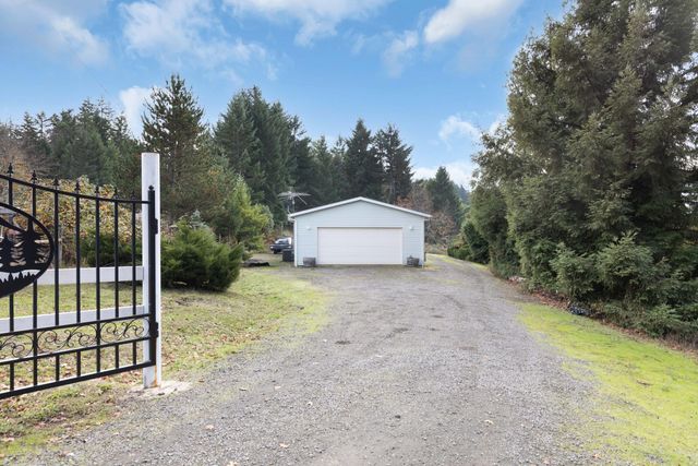 5290 Goodrich Highway, Oakland, OR 97462