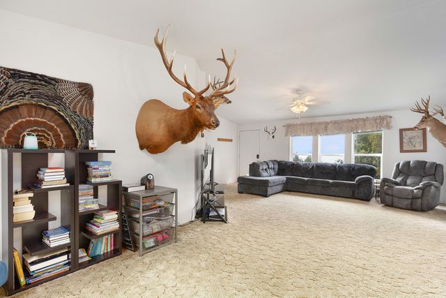 5290 Goodrich Highway, Oakland, OR 97462