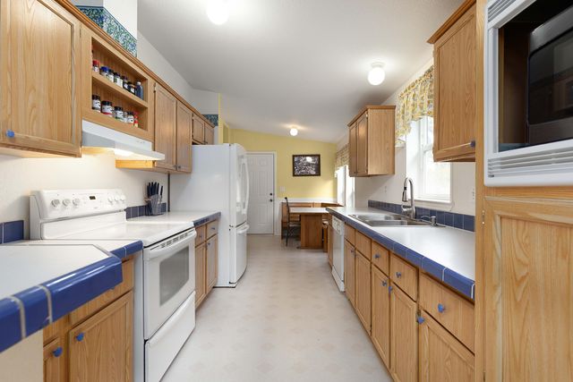 5290 Goodrich Highway, Oakland, OR 97462