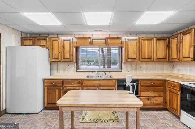 354 Harrison Circle, Hiawassee, GA 30546