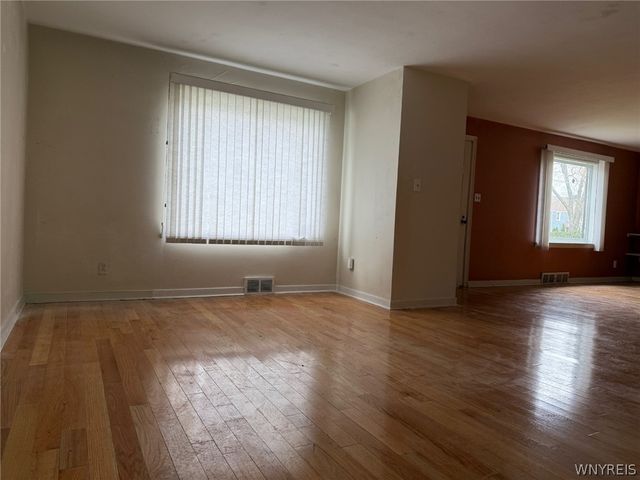 241 Kings Highway, Amherst, NY 14226