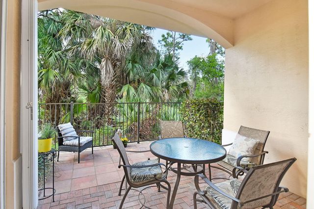 253 SW Otter Run Place, Stuart, FL 34997
