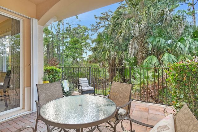 253 SW Otter Run Place, Stuart, FL 34997