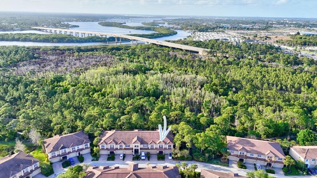 253 SW Otter Run Place, Stuart, FL 34997