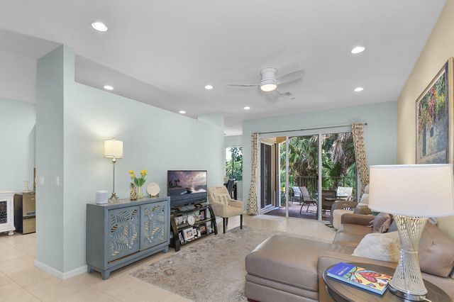 253 SW Otter Run Place, Stuart, FL 34997