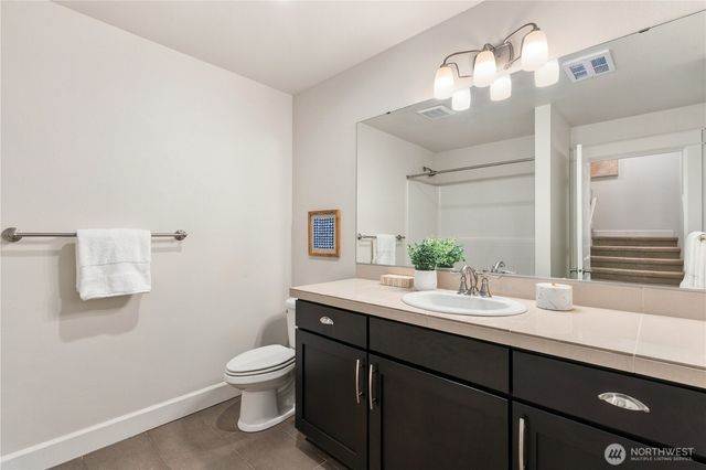 22977 SE 18th PL, Sammamish, WA 98075