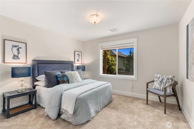 22977 SE 18th PL, Sammamish, WA 98075