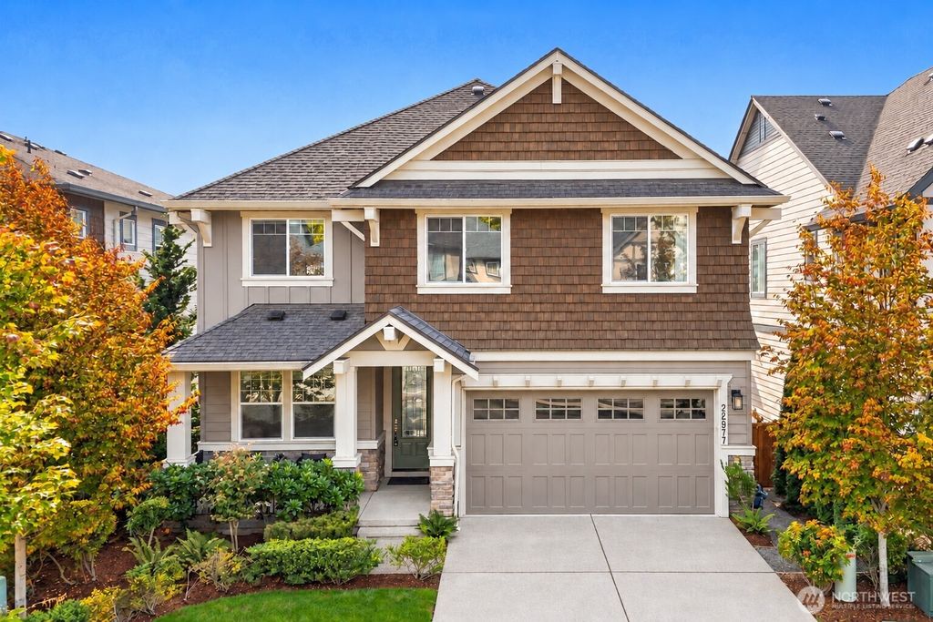 22977 SE 18th PL, Sammamish, WA 98075