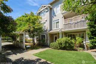 23757 SE 52nd Lane #13-1, Issaquah, WA 98029