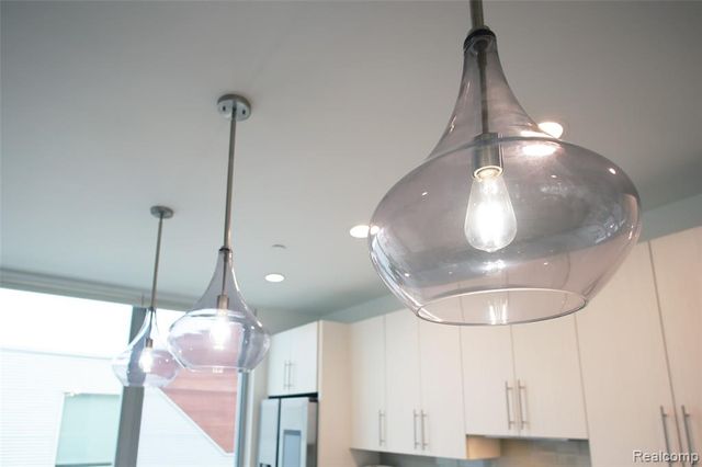 2814 John R Street, Detroit, MI 48201