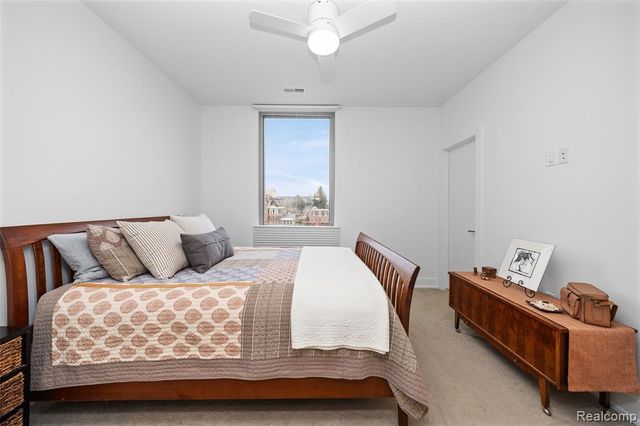 2814 John R Street, Detroit, MI 48201