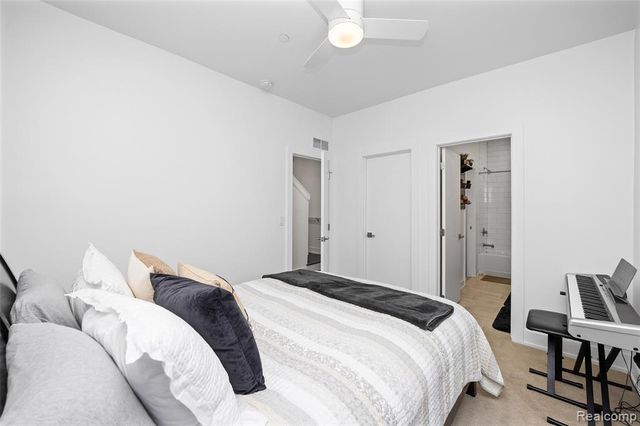 2814 John R Street, Detroit, MI 48201