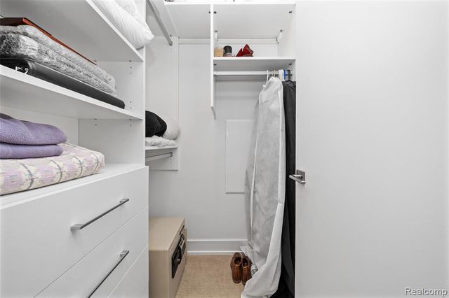 2814 John R Street, Detroit, MI 48201