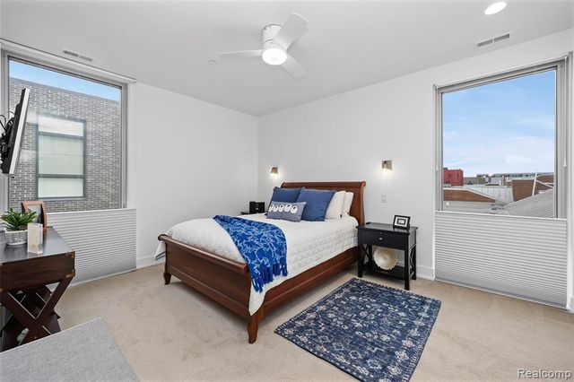 2814 John R Street, Detroit, MI 48201