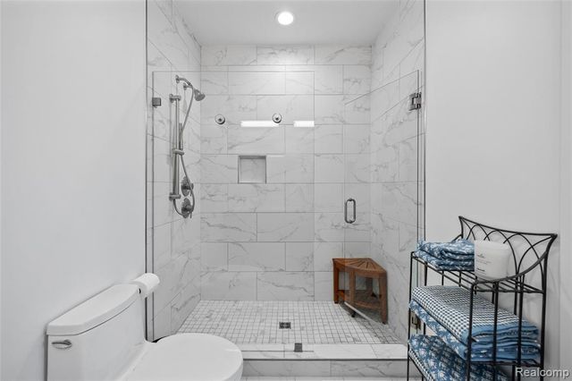 2814 John R Street, Detroit, MI 48201