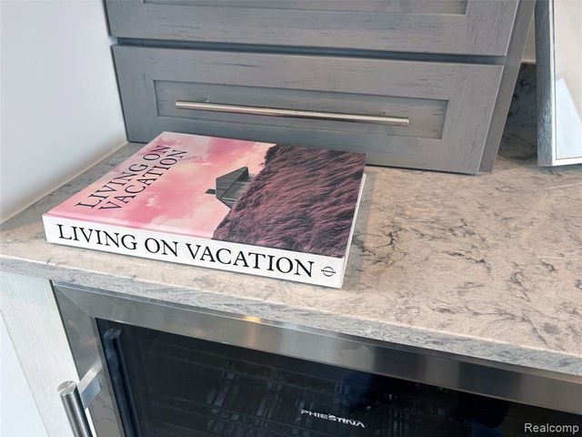 2814 John R Street, Detroit, MI 48201