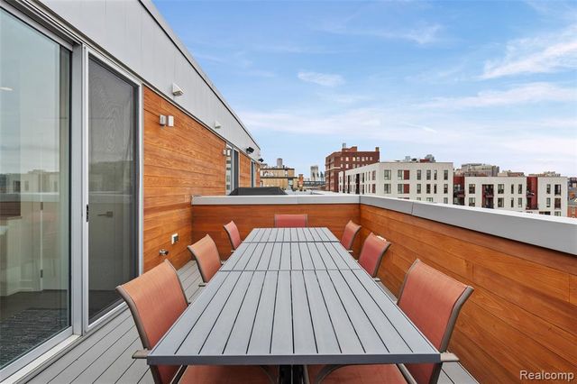 2814 John R Street, Detroit, MI 48201