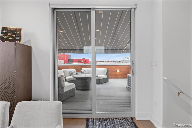 2814 John R Street, Detroit, MI 48201